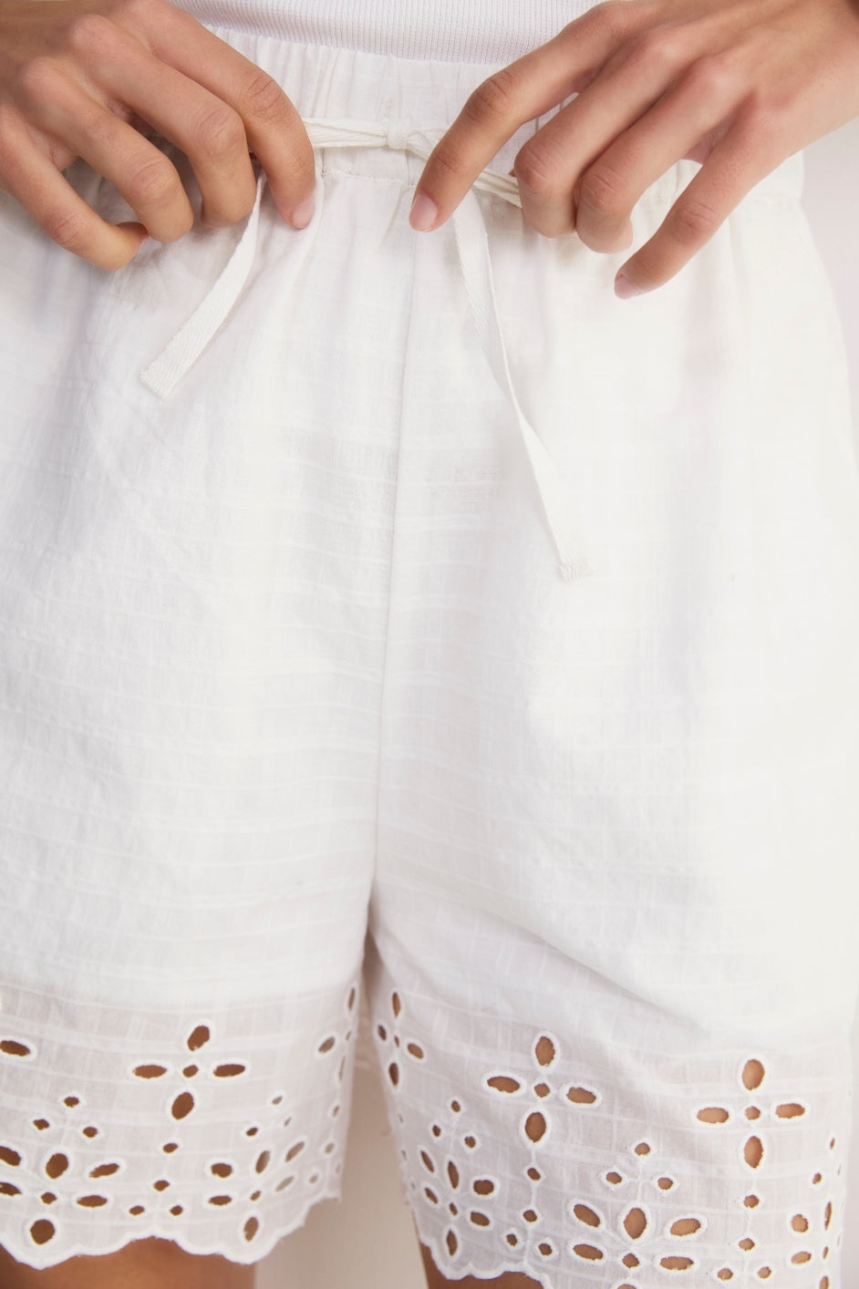 Lucie Broderie Short - White
